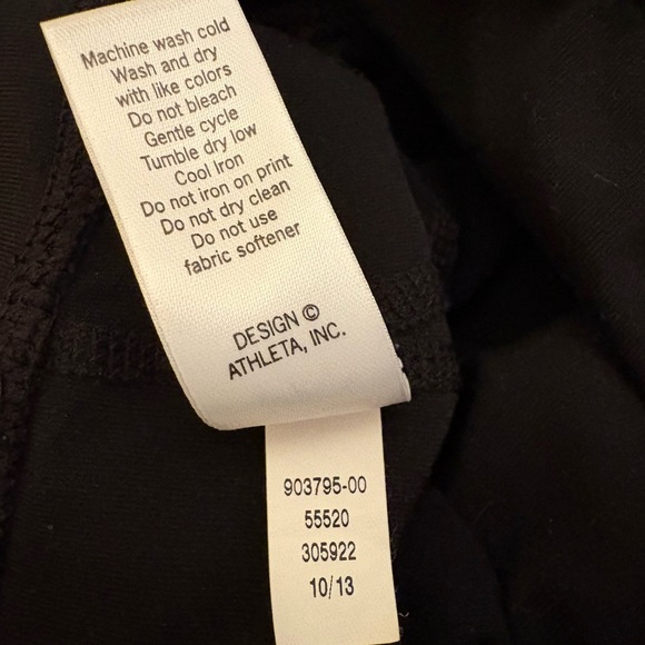Athleta Revelation Pant 1X Black Flare Leg Yoga Waistband Pocket - Picture 6 of 13